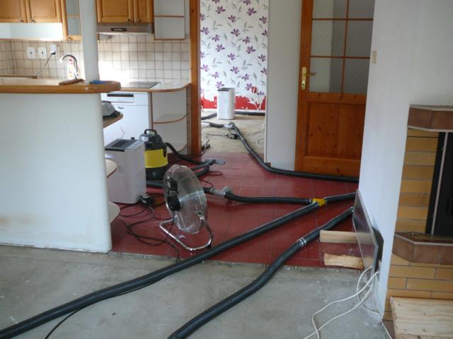 vysou�en� podlahov�ho n�sypu