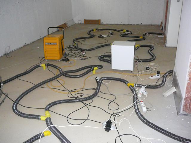 vysou�en� podlahov�ch dutin